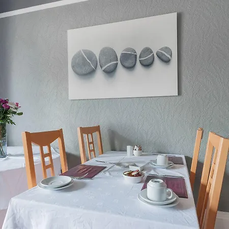 Aynetree Guest house 3*