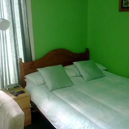 Guest house Mackenzie 3*