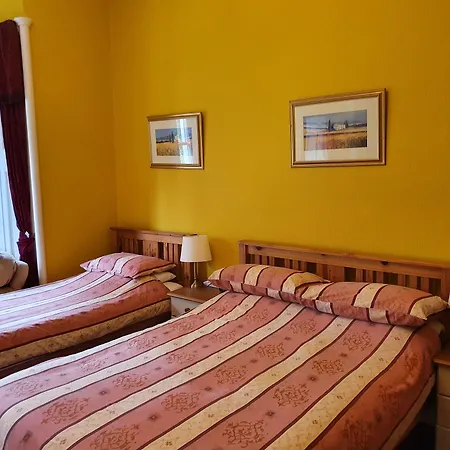 Guest house Mackenzie 3*