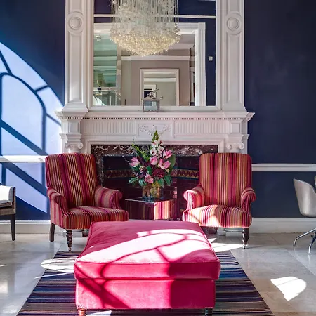 Apex Waterloo Place 4*