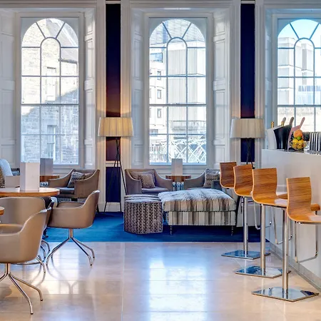 에이펙스 워털루 플레이스 호텔