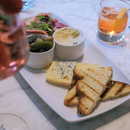 Apex Waterloo Place Hotel 4*