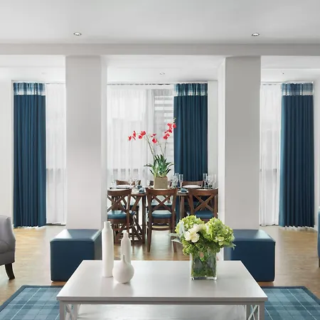 Princes Street Apartahotel 4*