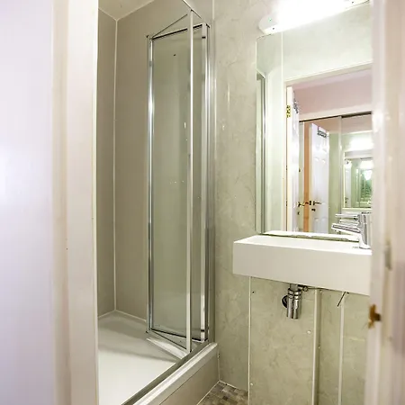 Arden Guest House, Craigmillar Castle Hotel Edynburg