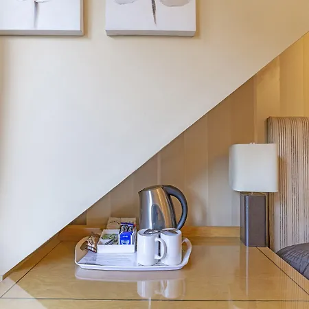 Arden Guest House, Craigmillar Castle Edinburg