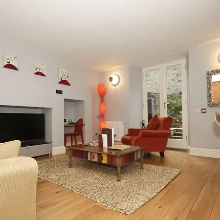 The Rutland & אדינבורו