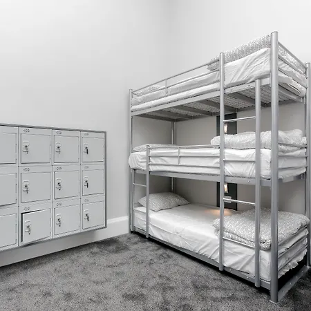 Revolver Hostel