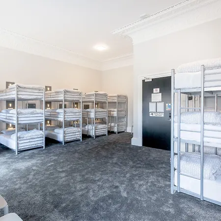 Revolver Hostel Edinburgh
