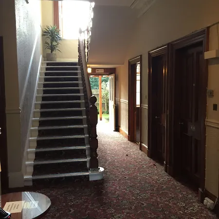 House 3* Edinburg