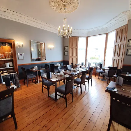 Lauderville Pensjonat 4*