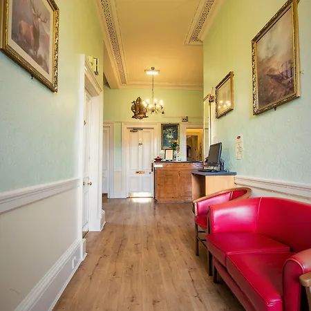 Szálloda Cumberland 3*