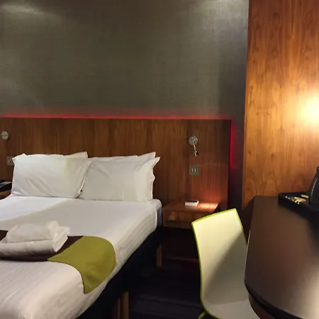 The Place 호텔 4*
