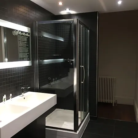 The Place 4*