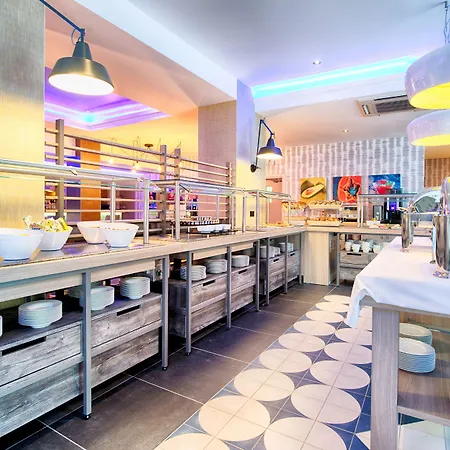 Отель Leonardo Haymarket 4*