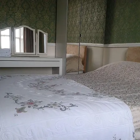Guest house Capital 3*
