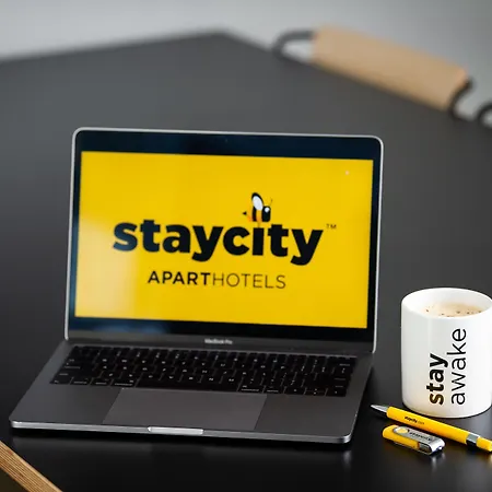 Staycity West End Hotel 4*