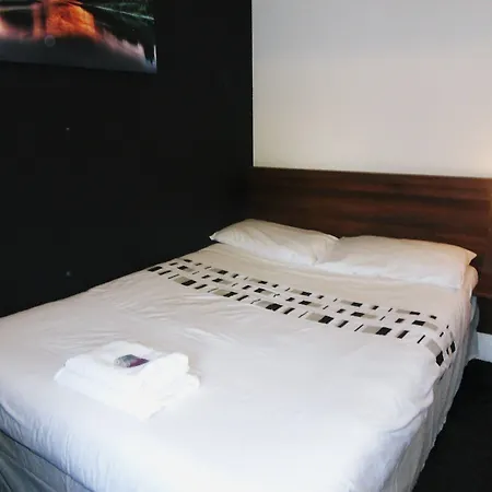 Blossom בית הארחה