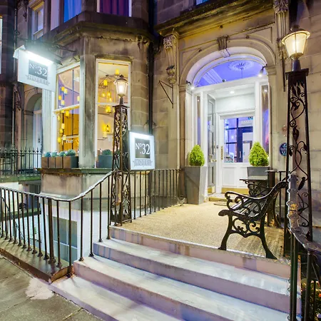 Hotel No32 3*