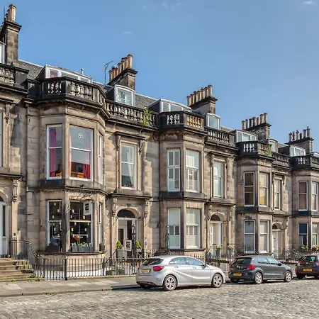 No32 3* Edinburgh