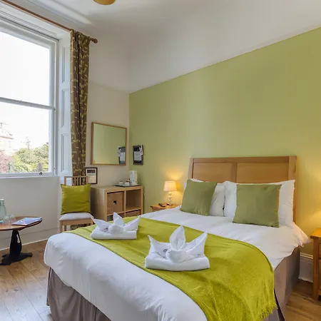 No32 Hotel