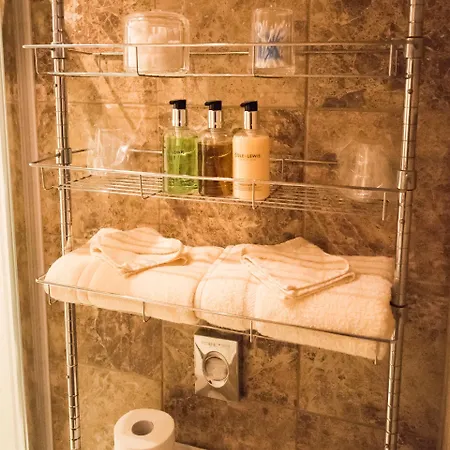 Guest house Sherwood 4*