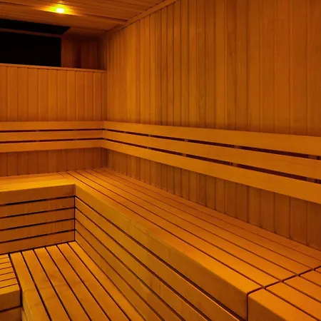 نوفوتيل سنتر 4*