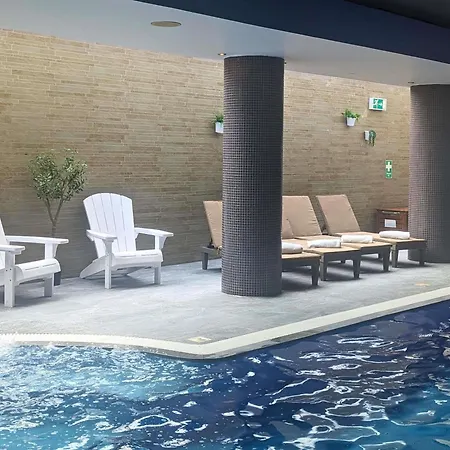 מלון Novotel Park 4*