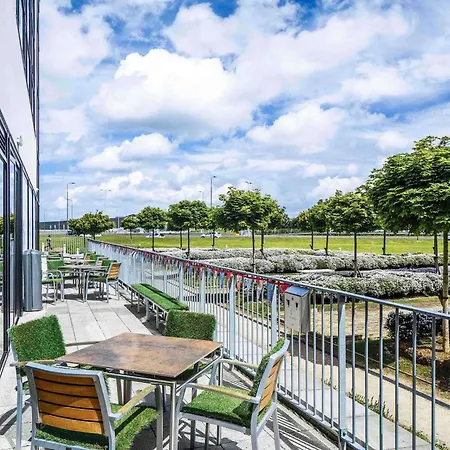 Ibis Budget Park 3*