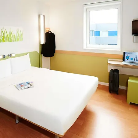 Отель Ibis Budget Park 3*