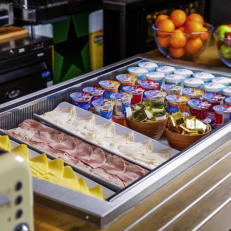 Ibis Budget Park Отель