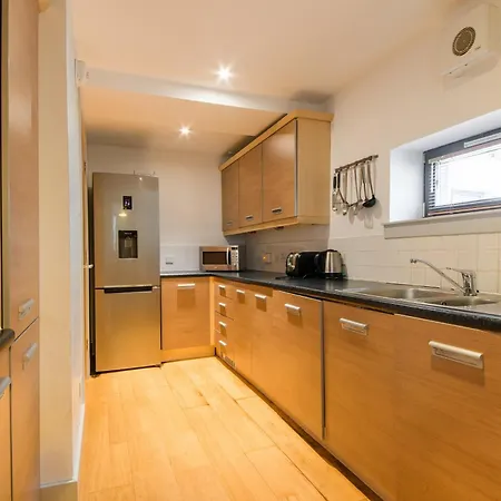 Modern Flat In The Middle Of Old Town *