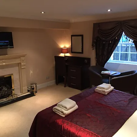 Πανσιόν Culane House - 4*