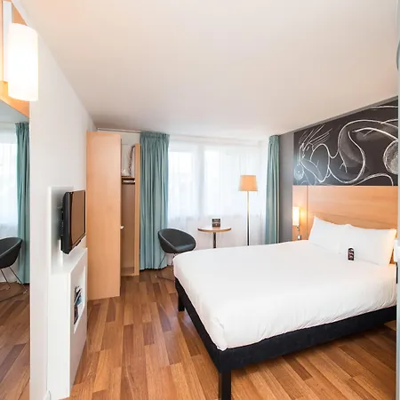 Отель Ibis Centre South Bridge - Royal Mile