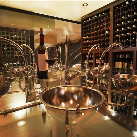 Du Vin Отель 4*