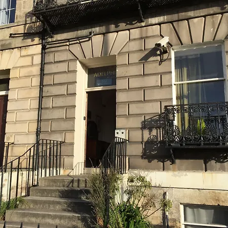 Adelphi Guest house 3*