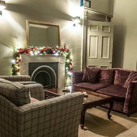 No11 Boutique & Brasserie 4*