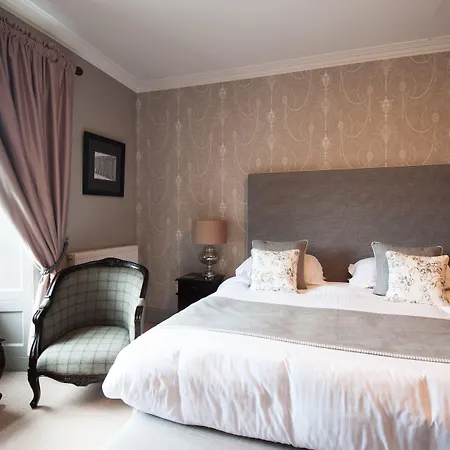 No11 Boutique & Brasserie Hotel