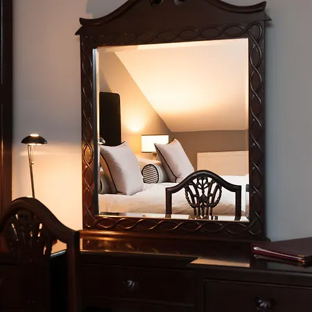 No11 Boutique & Brasserie Edinburgh