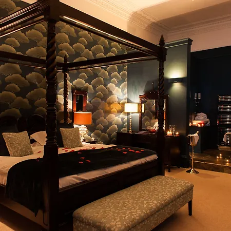 No11 Boutique & Brasserie 4* Edinburgh