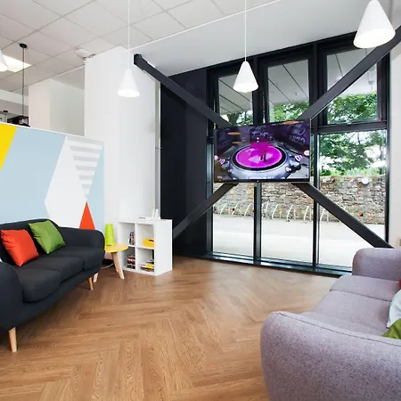 Unite Students - Chalmers Street - The Meadows Edinburgh