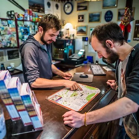 High Street - Over 18s Only, Backpackers Atmosphere (adults Only)