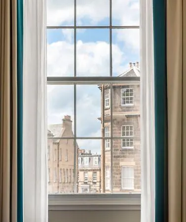 Courtyard By Marriott