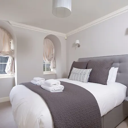 Destiny Scotland - Q-residence *