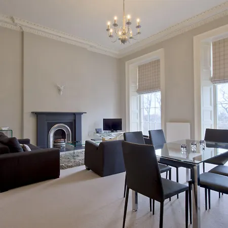 Destiny Scotland - Q-residence * Edimburgo
