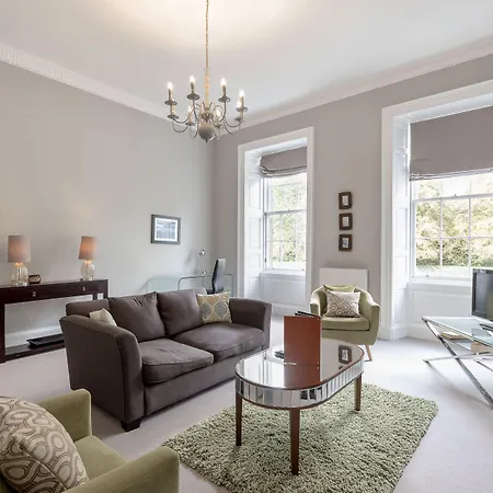 Destiny Scotland - Q-residence Edimburgo