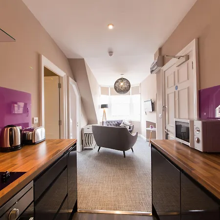 The Spires Serviced Apartman *