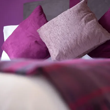 The Spires Serviced Apartman *