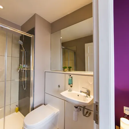 The Spires Serviced Apartments Edinburgh *