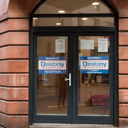 Destiny Student - Cowgate شقة