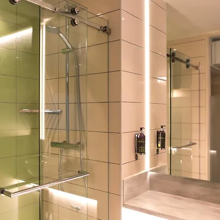 Hub Centre - Rose Street Szálloda 3*